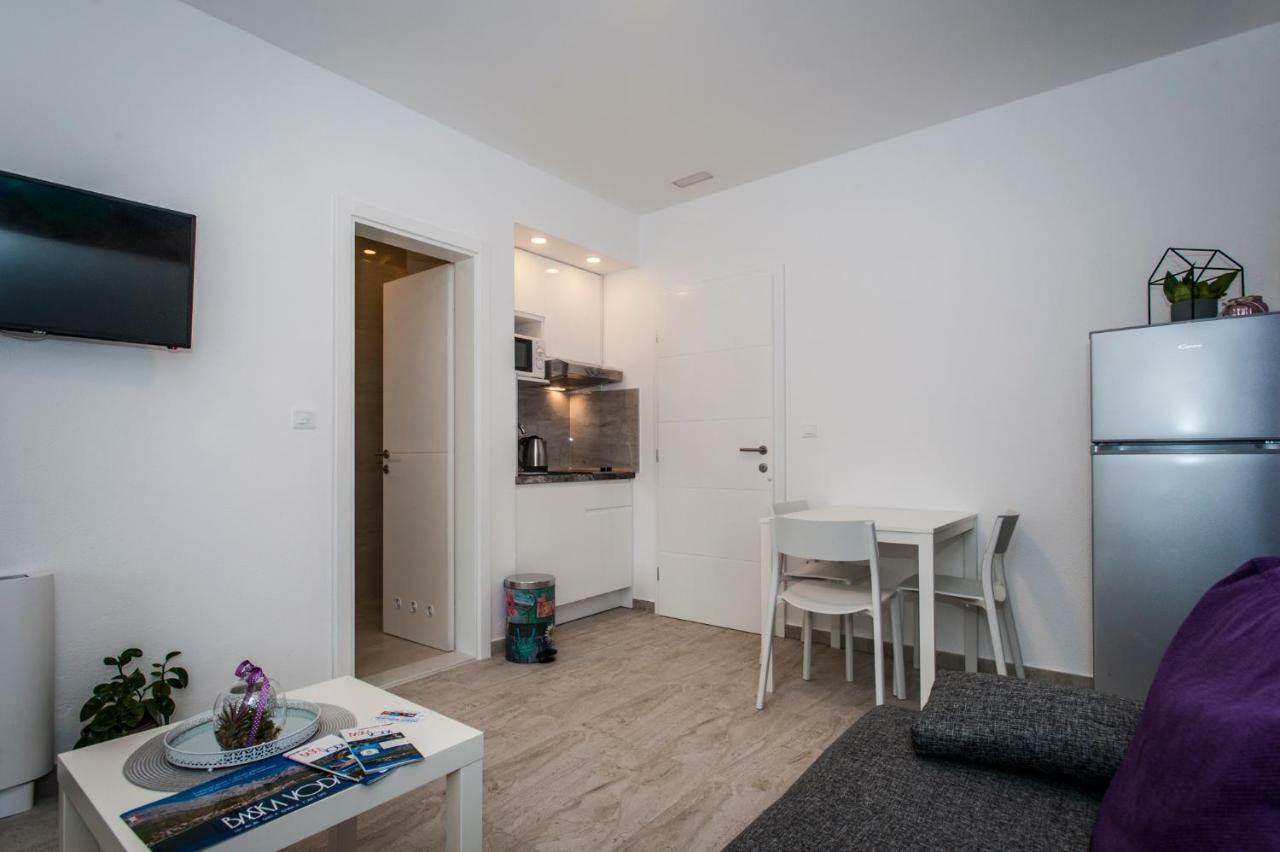 Apartmani Spiline - Mia Baška Voda Eksteriør bilde
