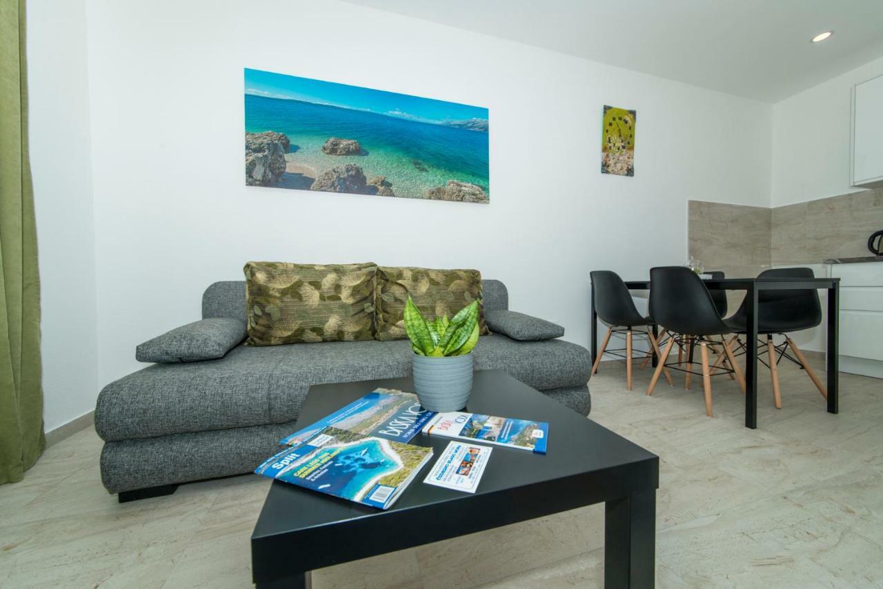 Apartmani Spiline - Mia Baška Voda Eksteriør bilde