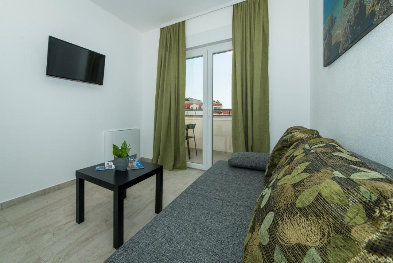 Apartmani Spiline - Mia Baška Voda Eksteriør bilde